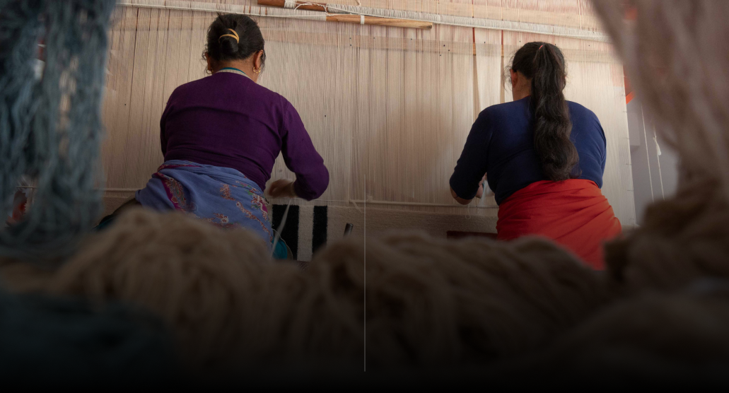 NP Rugs weaving
